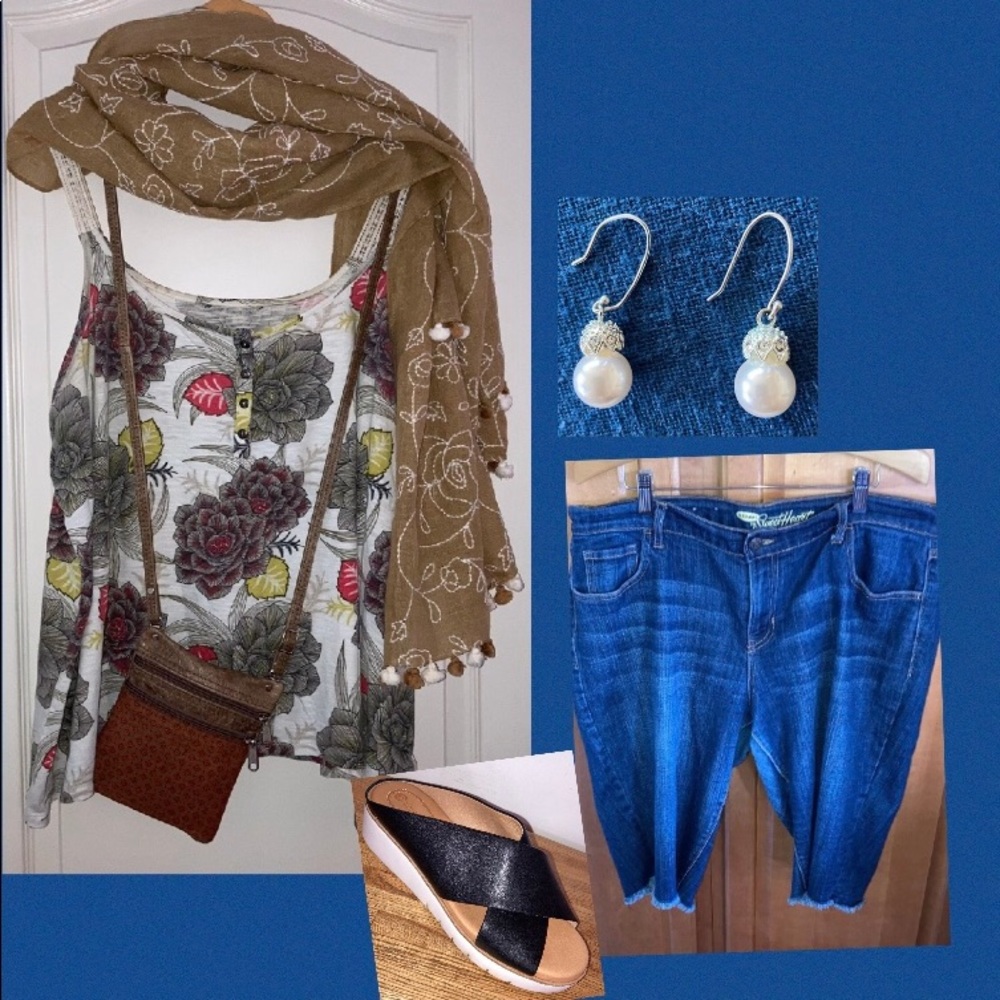 ➕Jean Shorts 14 Sweetheart Old Navy Blue Frayed Hem